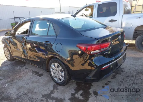 2021 Kia Rio Lx z USA, uszkodzony, nr VIN 3KPA24AD7ME416549